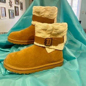 UGG Australia Cassidee Women’s fold over boots